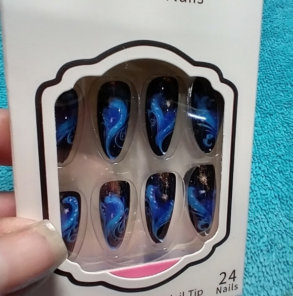 Press on nails black blue swirl design art nail set - Picture 2 of 3